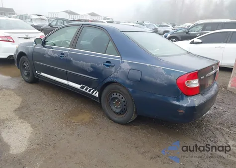 2003 Toyota Camry Xle z USA, uszkodzony, nr VIN 4T1BE32K33U652579
